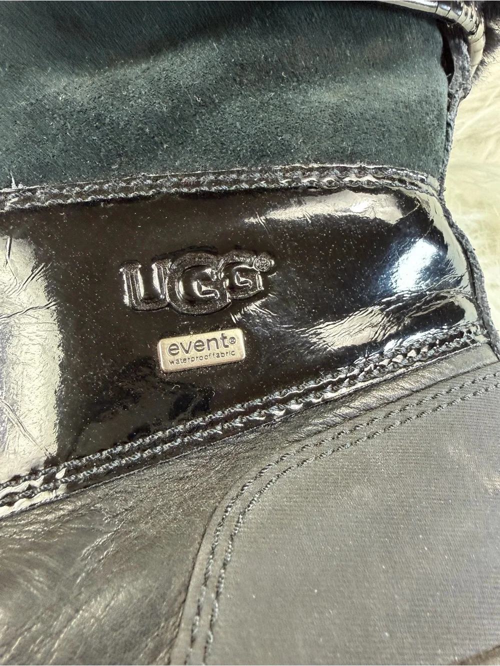 UGG Butte Waterproof Leather Winter Snow Boots Men’s 8 Women’s 9.5 Unisex